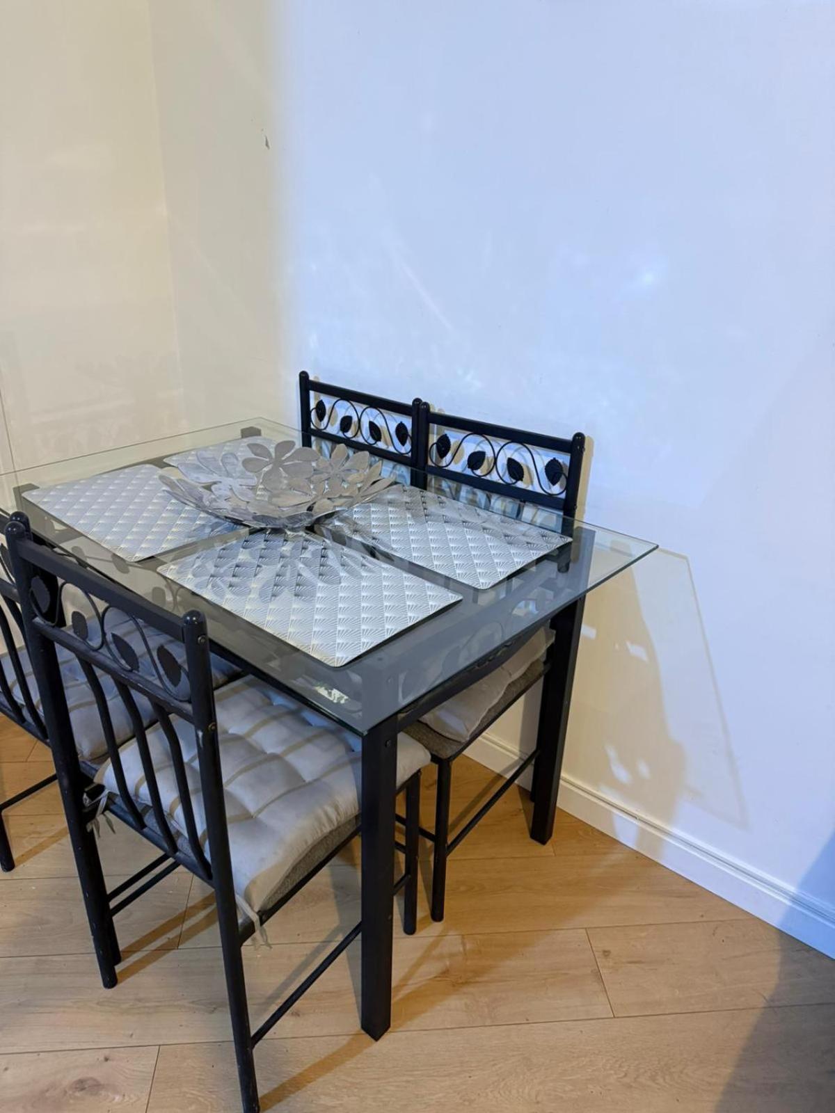 Sully Apartment Mantes-la-Jolie