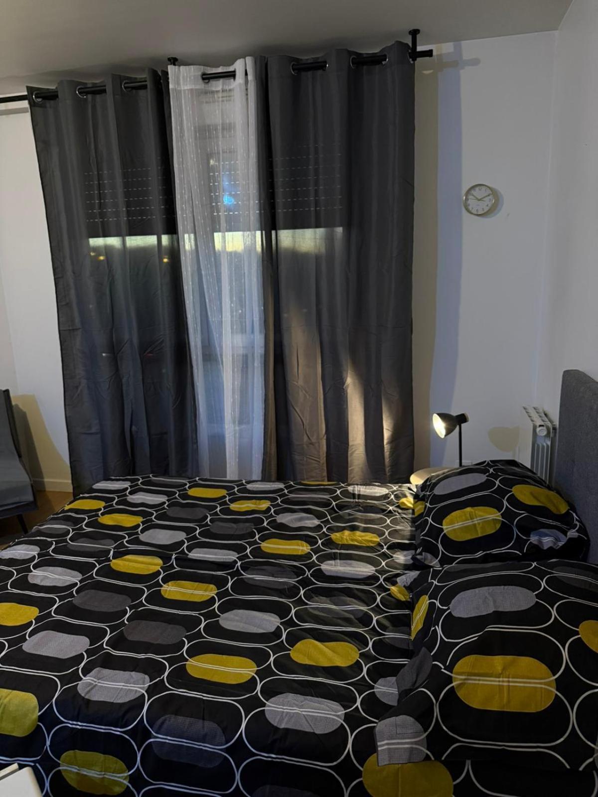 Apartment Sully Mantes-la-Jolie